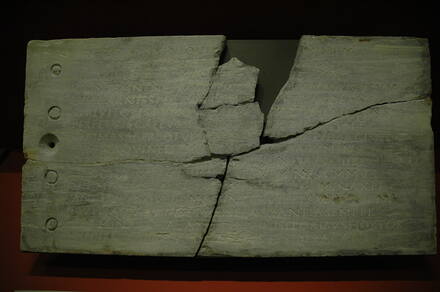 Arles, Sarcophagus of St Hilary, tablet with inscription