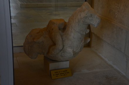 Reims, Battered cavalry horse