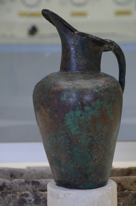 Prosnes, Etruscan pitcher, La Tène culture
