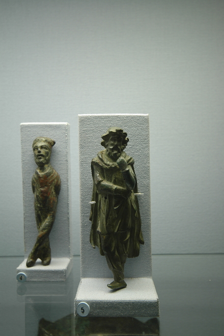 Bronze figurines of captives