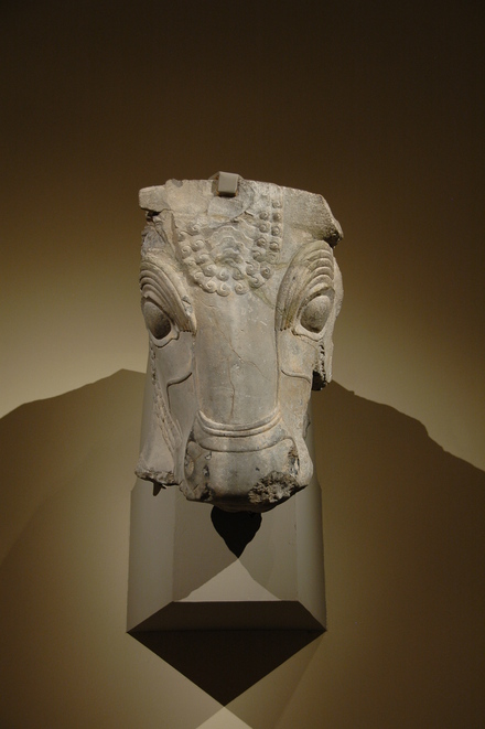 Istakhr, Achaemenid bull from a Sasanian context