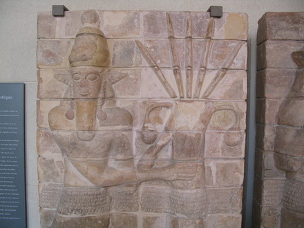 Susa, Dynastic Temple of the Šutrukids, Relief of the gods