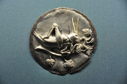 Nihavand, Medallion of a cricket