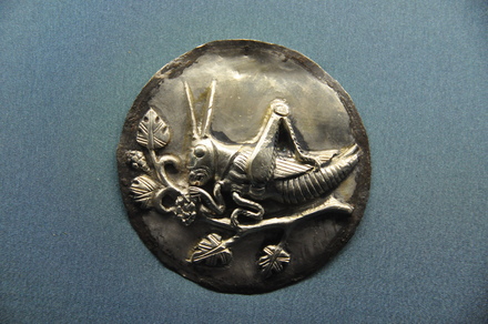 Nihavand, Medallion of a cricket