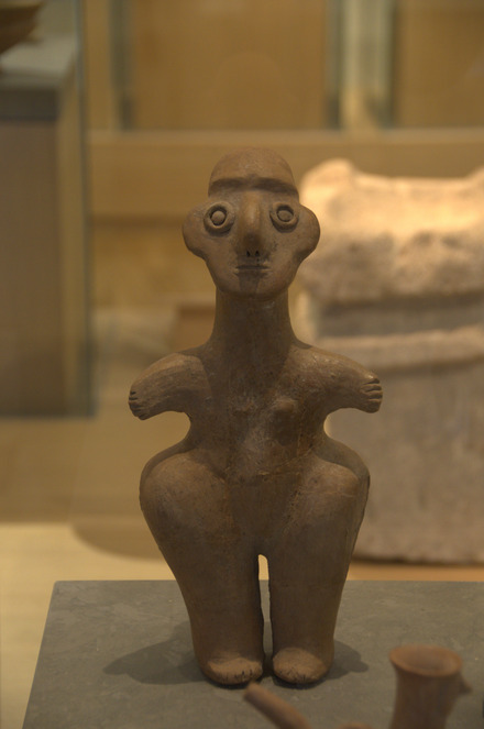 Figurine of a woman
