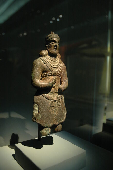 Bronze statue of a Sasanian king