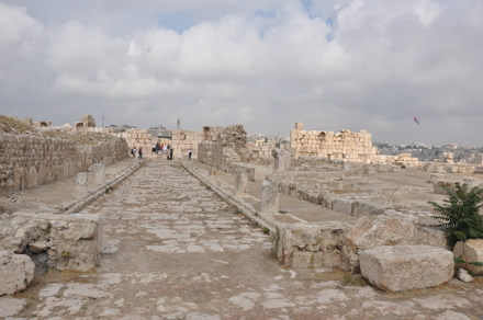 Amman, Citadel, Umayyad Palace, colonnaded street