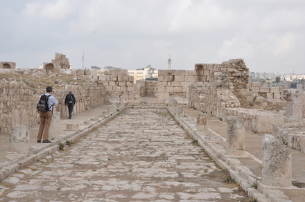 Amman, Citadel, Umayyad Palace, colonnaded street