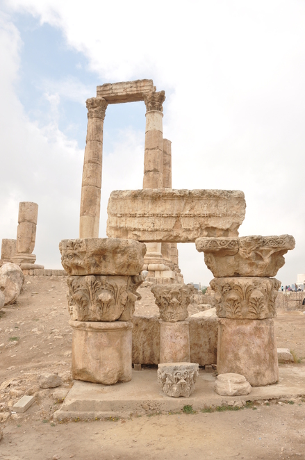 Amman, Citadel, Temple of Hercules, remains of columns, capitals and frieze