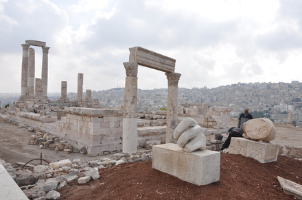 Amman, Citadel, Temple of Hercules, parts of a statue