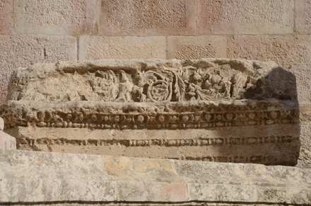 Amman, Theater, Decorated frieze