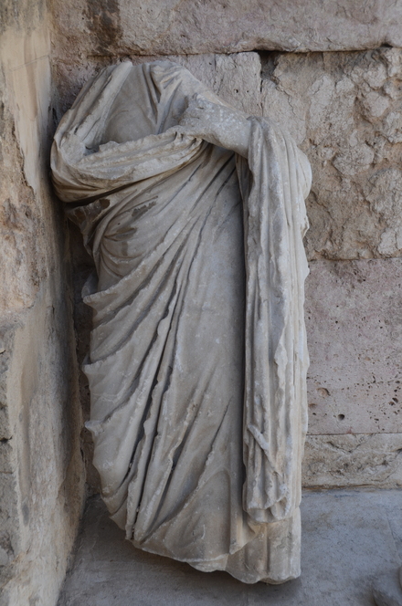 Amman, Theater, Torso of a togatus