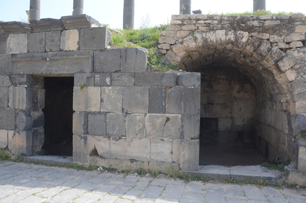 Gadara, Roman north-south mainstreet (cardo) with shops