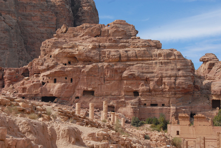 Petra, El-Habis, Mountain with the tombs