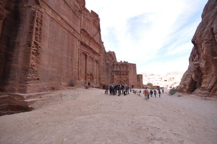 Petra, Outer siq, Street of facades