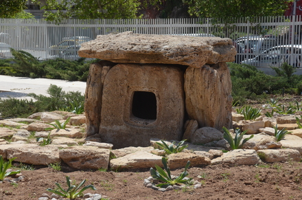 Damiya, Megalithic tomb (dolmen field)