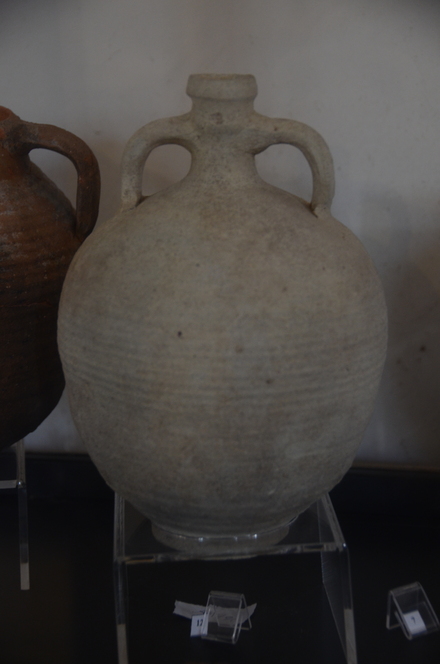 Hawara, Roman amphora