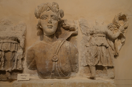 Khirbet adh-Dhari, Temple facade, cancer