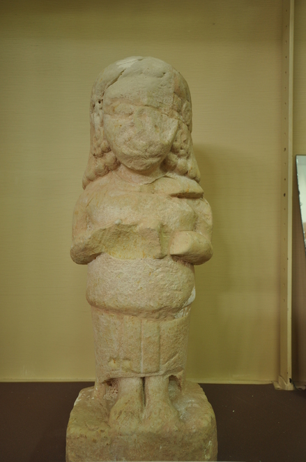 Khirbet el-Hajjar, Ammonite female statue