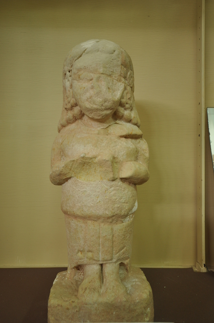 Khirbet el-Hajjar, Ammonite female statue