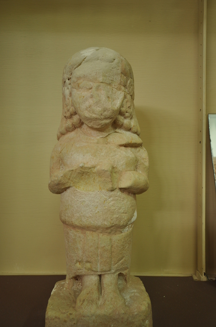 Khirbet el-Hajjar, Ammonite female statue