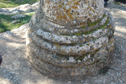Slonta, Libyan sanctuary, Column base