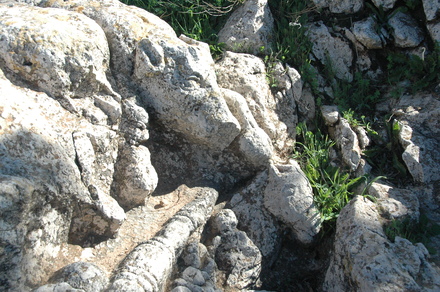 Slonta, Libyan sanctuary, Sculpture of a snake