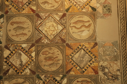 Dar Buc Ammera, Gladiator mosaic