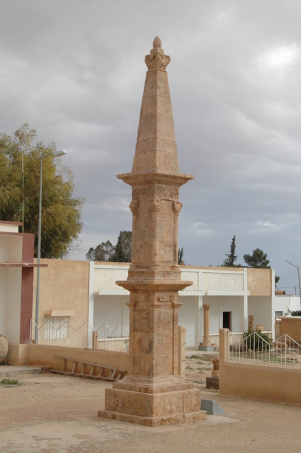 Bir Tarsin, Neopunic tomb