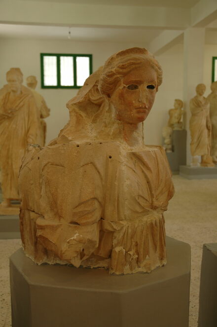 Cyrene, Downtown, Temple of Hecate, Statue of the three-headed goddess