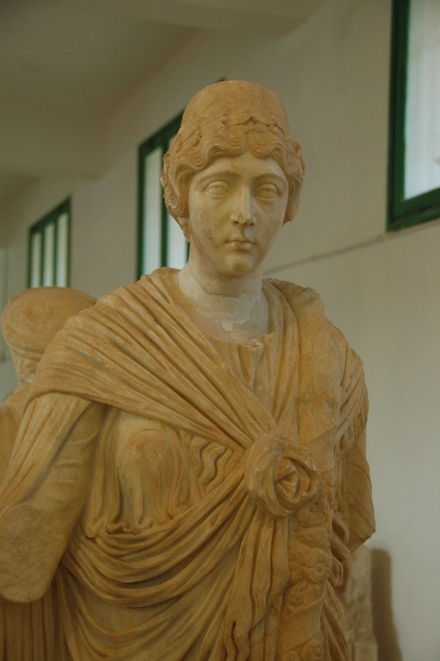 Cyrene, Downtown, Temple of Isis, Statue of the goddess 