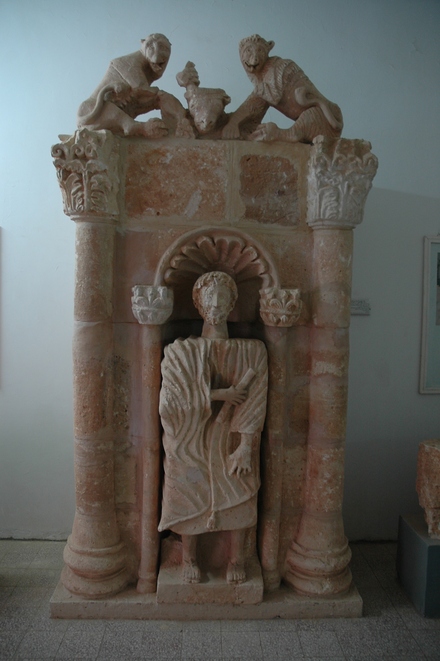 Ghanafes, tomb of Annosay ben Masana