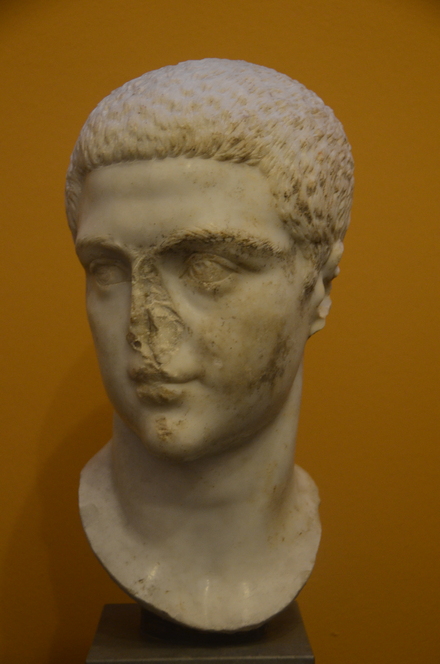Head of Maximinus Thrax minor
