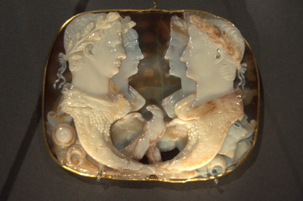 Cameo with Claudii and eagle