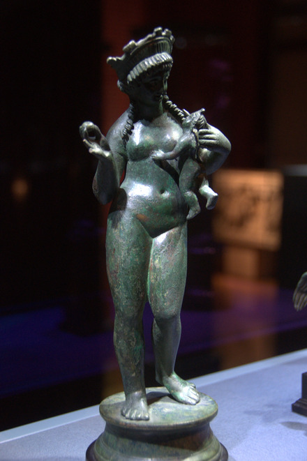Statuette of goddess Venus with Amor