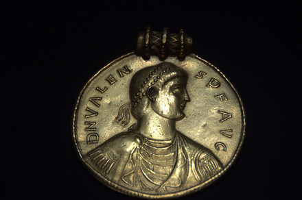 Șimleul Silvaniei, First Treasure, Medal of Valens