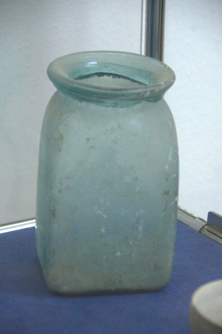 Sirmium, Glass vase