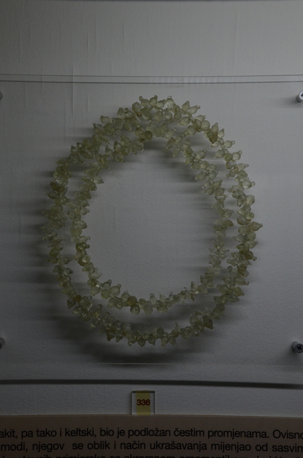 Macvanska Mitrovica, Late Iron necklace