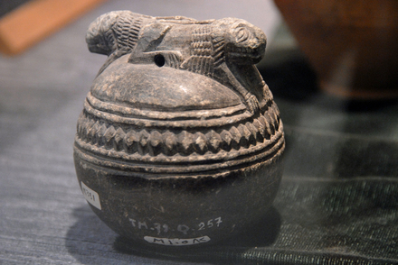 Ebla, Pot with lid with lions