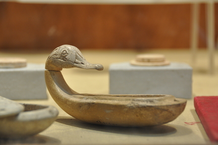 Ugarit, Duck-shaped oil lamp