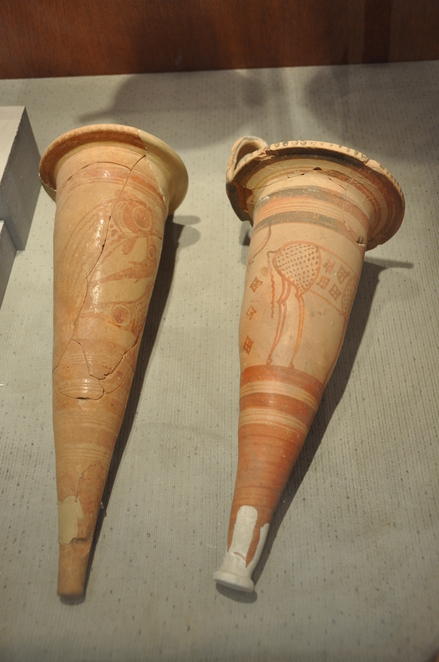 Ugarit, painted pottery