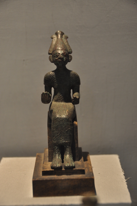 Ugarit, Figurine of a god, egyptian style