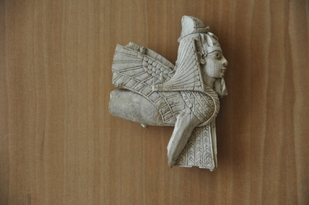 Arslan Tas, Ivories, Sphinx