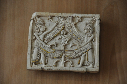 Arslan Tas, Ivories, Birth of Horus