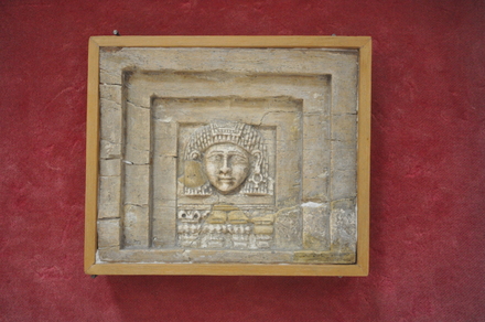 Arslan Tas, Ivories, Lady in the window