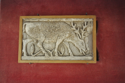 Arslan Tas, Ivories, Deer
