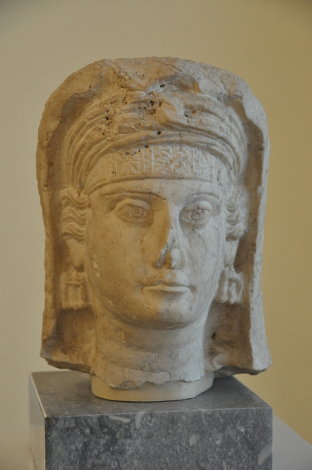 Emessa, Head of a priestess
