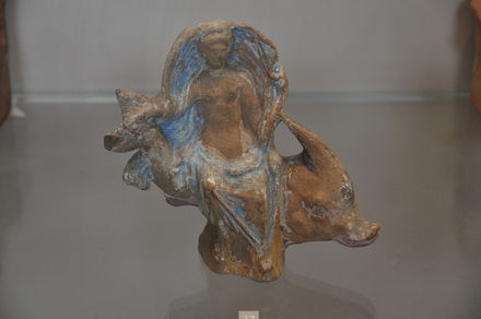 Hadrumetum, Venus on delphin