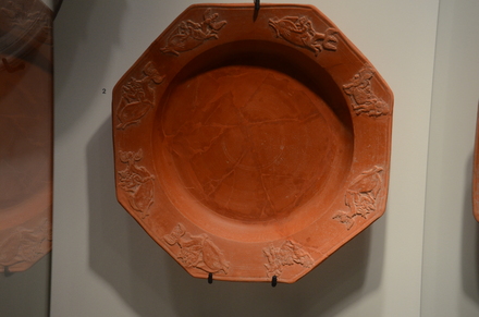 African octogonal dish, terra sigillata