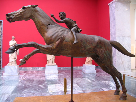 the jokey of  Artemission cape